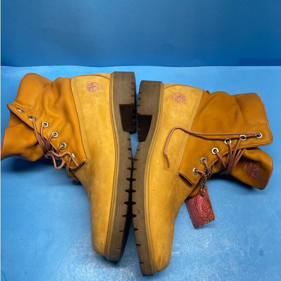 TIMBERLAND Women's sz 10 M Boots Shoes Tan Leather with Pink Lined Fold Over - Picture 9 of 10